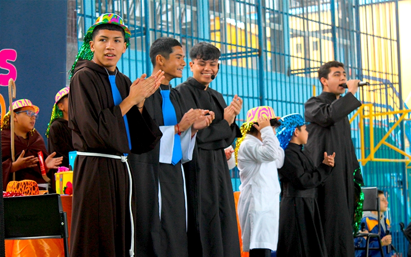 CDB celebr&oacute; los 210 a&ntilde;os del nacimiento de San Juan Bosco